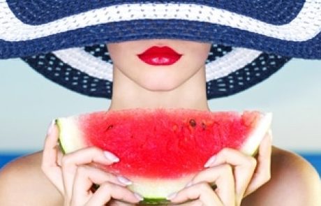 המלצות תזונה שלי למטופלות בקיץ – טיפים מהטבע לעור ולשיער