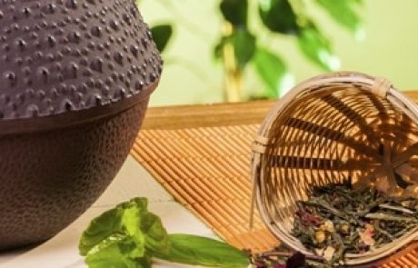 הנקה והבחירה להניק – תנוחות הנקה להנקה ראשונה