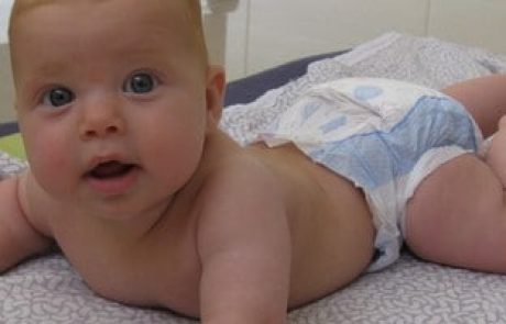 שכיבה על הבטן | שיפור שכיבה על הבטן של תינוקות